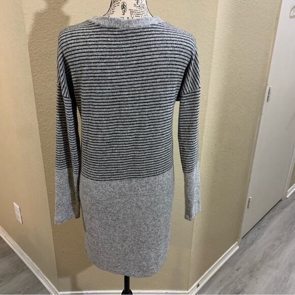 Potters Pot black horizontal‎ stripe cardigan sz small - Picture 6 of 6